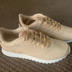 Light pink with rose gold shoes
